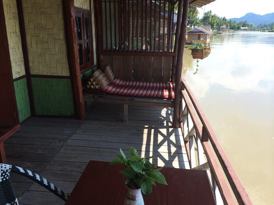 Dokchampa Guesthouse Ban Khon Extérieur photo